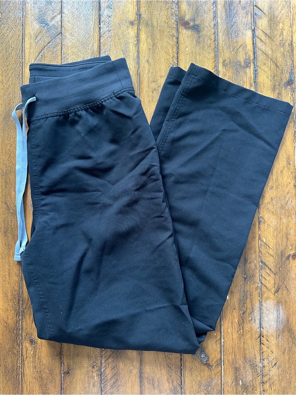 Figs black high waisted Livingston scrub pant size S